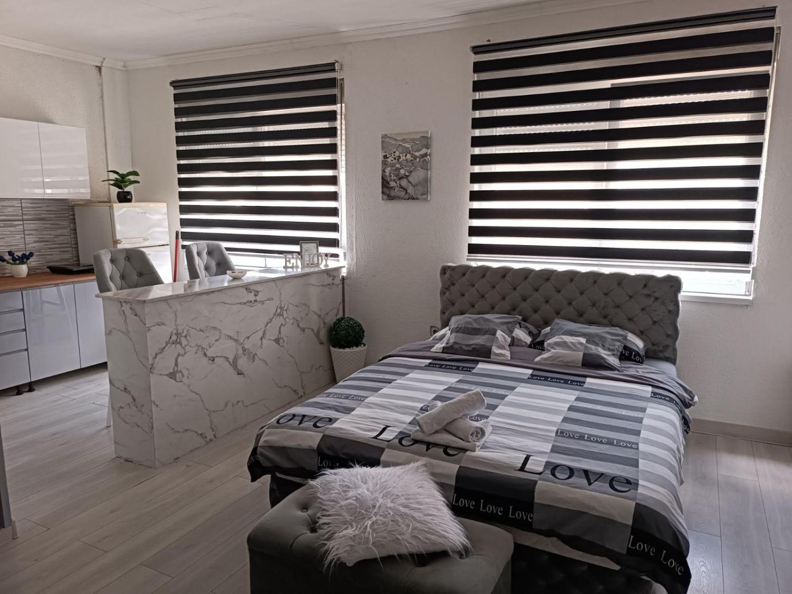 U Centru Apartment *